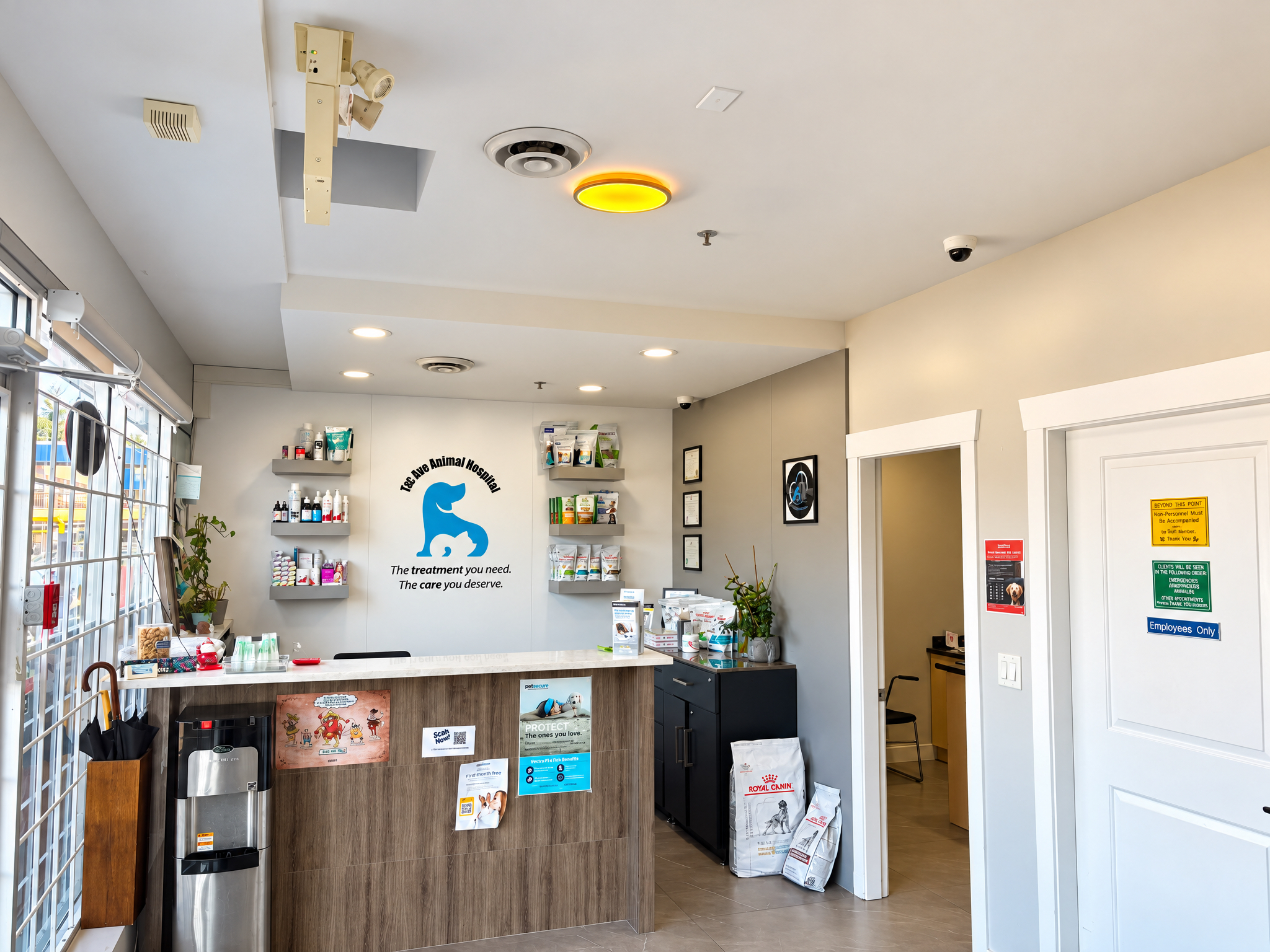 Welcome to 1st Ave Animal Hospital in Vancouver, BC